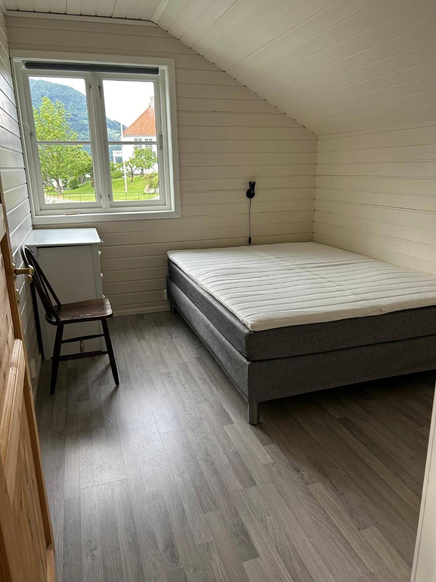Loftesnes Leilighet
